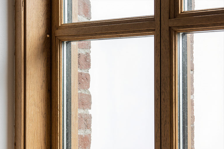 Puidust akende remont